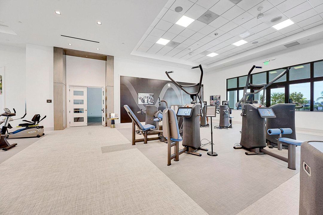 For Sale: $699,000 (3 beds, 3 baths, 2200 Square Feet)