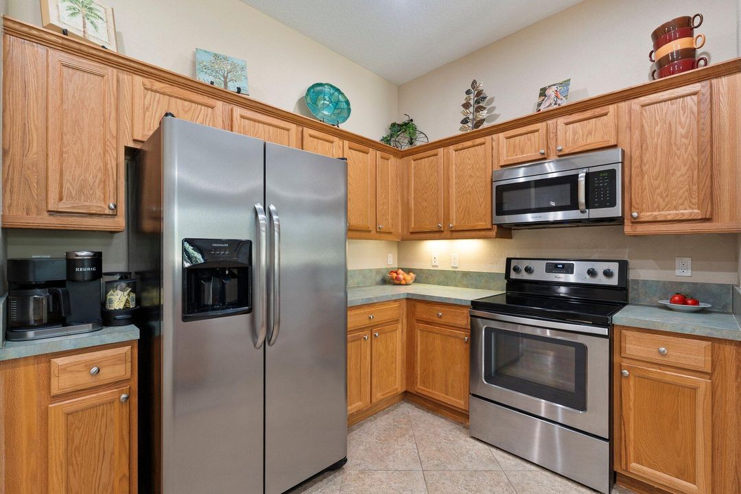 En Venta: $349,000 (3 camas, 2 baños, 1628 Pies cuadrados)