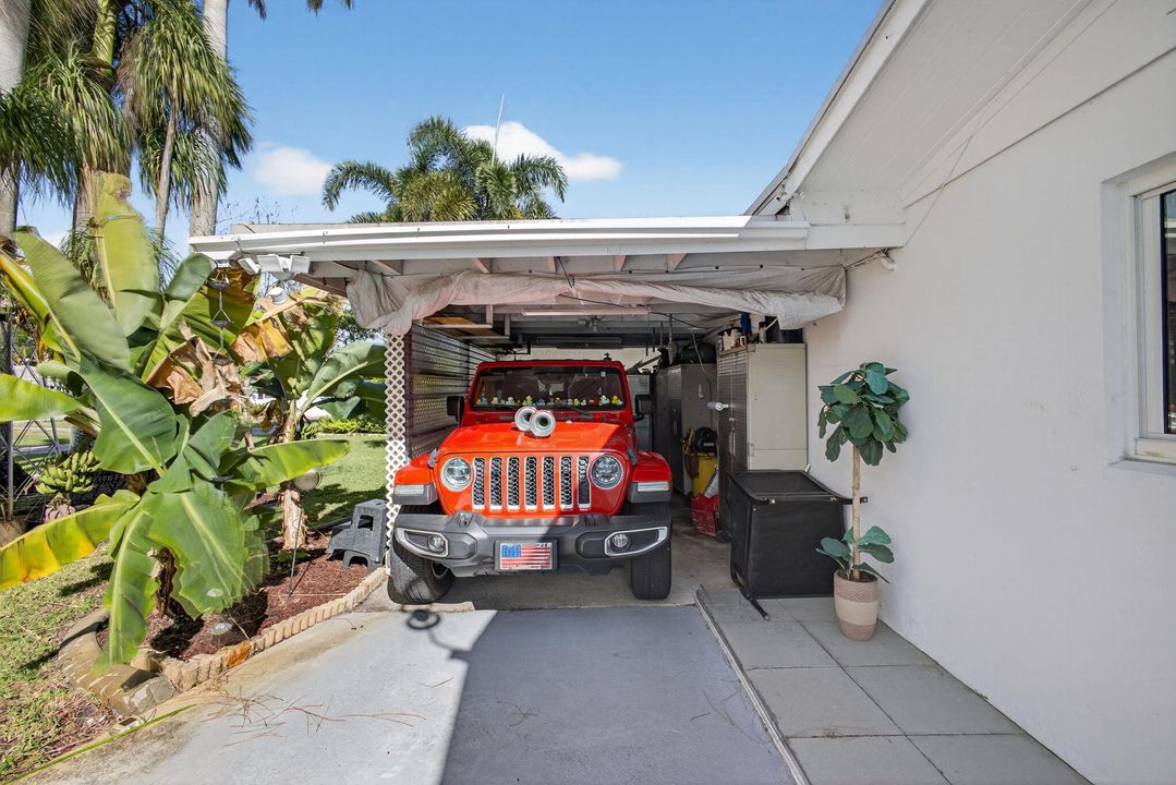 待售: $395,000 (2 贝兹, 1 浴室, 864 平方英尺)