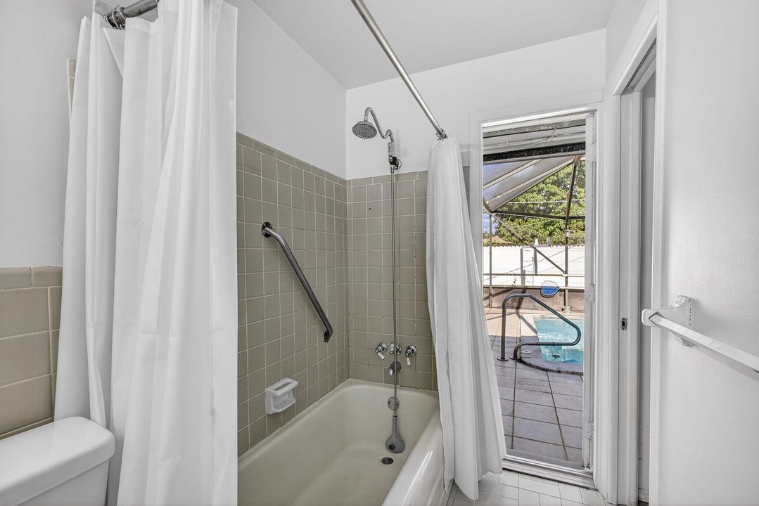 待售: $395,000 (2 贝兹, 1 浴室, 864 平方英尺)