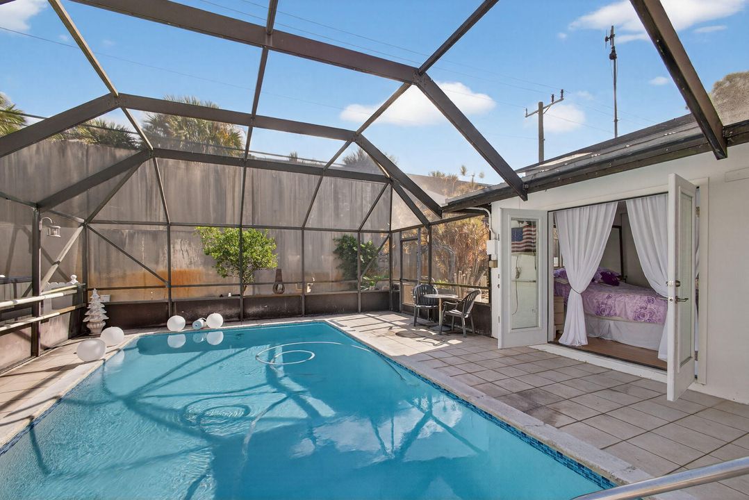 待售: $395,000 (2 贝兹, 1 浴室, 864 平方英尺)