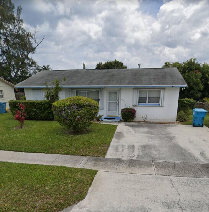 For Sale: $330,000 (3 beds, 1 baths, 1026 Square Feet)