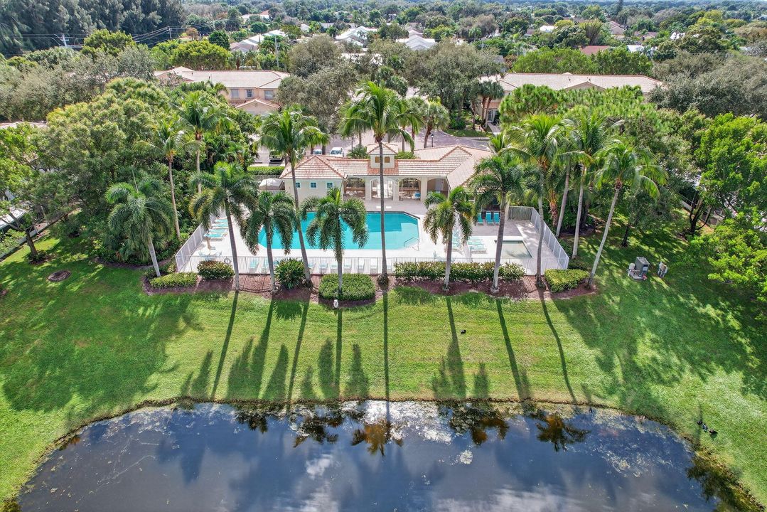 For Rent: $3,150 (3 beds, 2 baths, 1437 Square Feet)