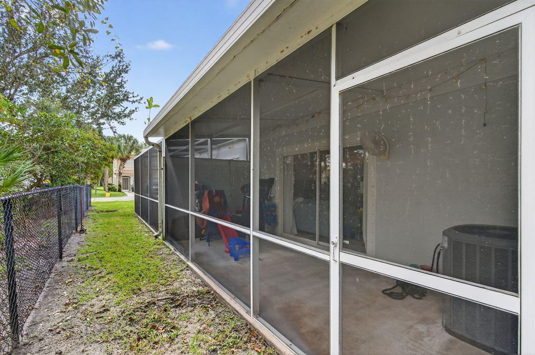 For Rent: $3,150 (3 beds, 2 baths, 1437 Square Feet)