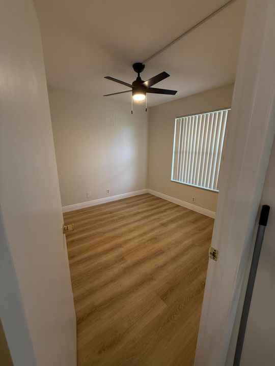 For Rent: $2,000 (2 beds, 2 baths, 858 Square Feet)