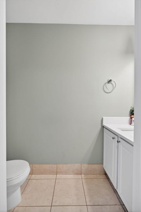 For Rent: $3,150 (3 beds, 2 baths, 1437 Square Feet)