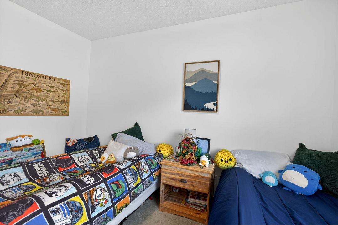 For Rent: $3,150 (3 beds, 2 baths, 1437 Square Feet)