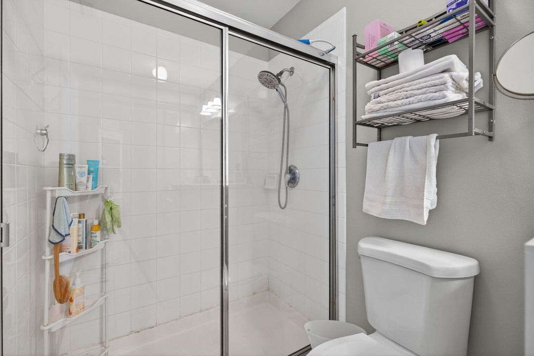 For Rent: $3,150 (3 beds, 2 baths, 1437 Square Feet)