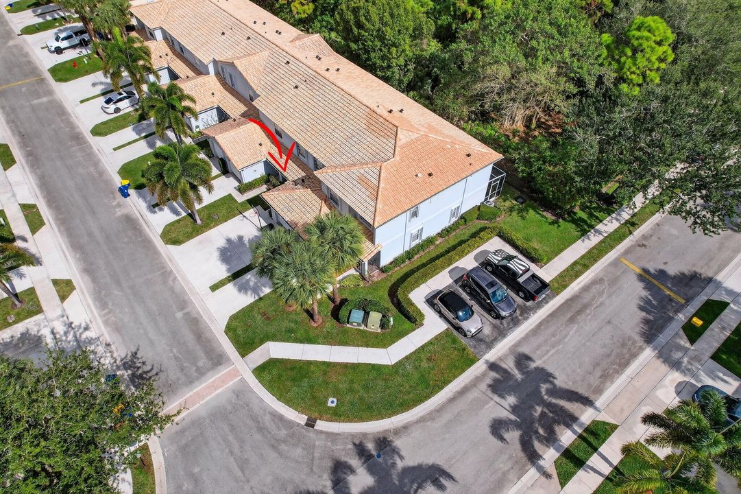 For Rent: $3,150 (3 beds, 2 baths, 1437 Square Feet)