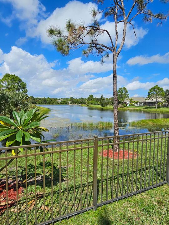 For Sale: $799,900 (3 beds, 3 baths, 2717 Square Feet)