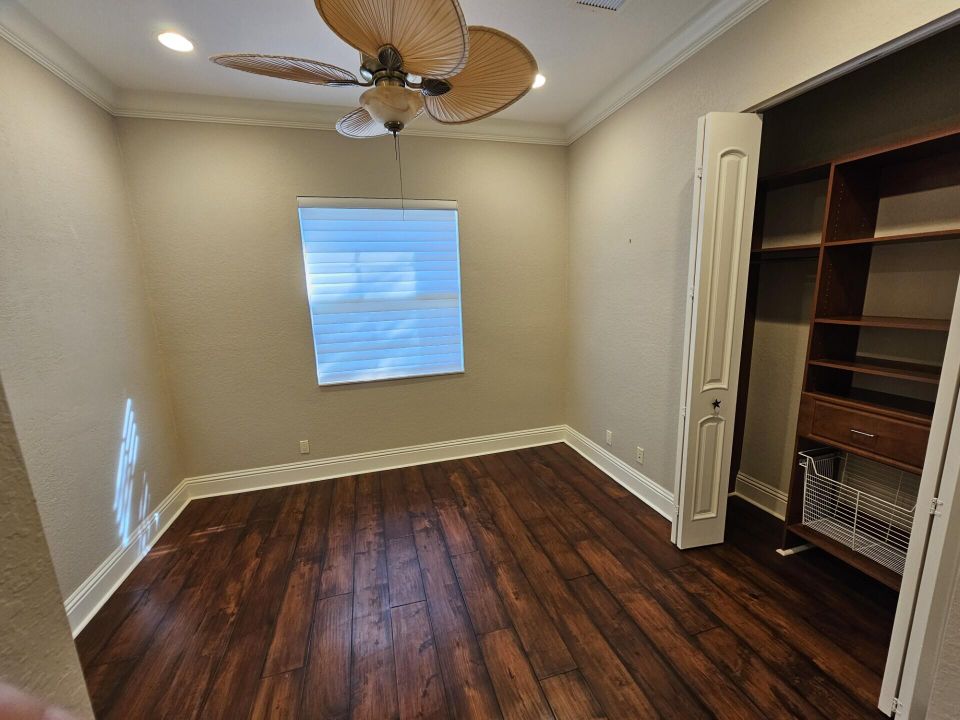 For Sale: $799,900 (3 beds, 3 baths, 2717 Square Feet)