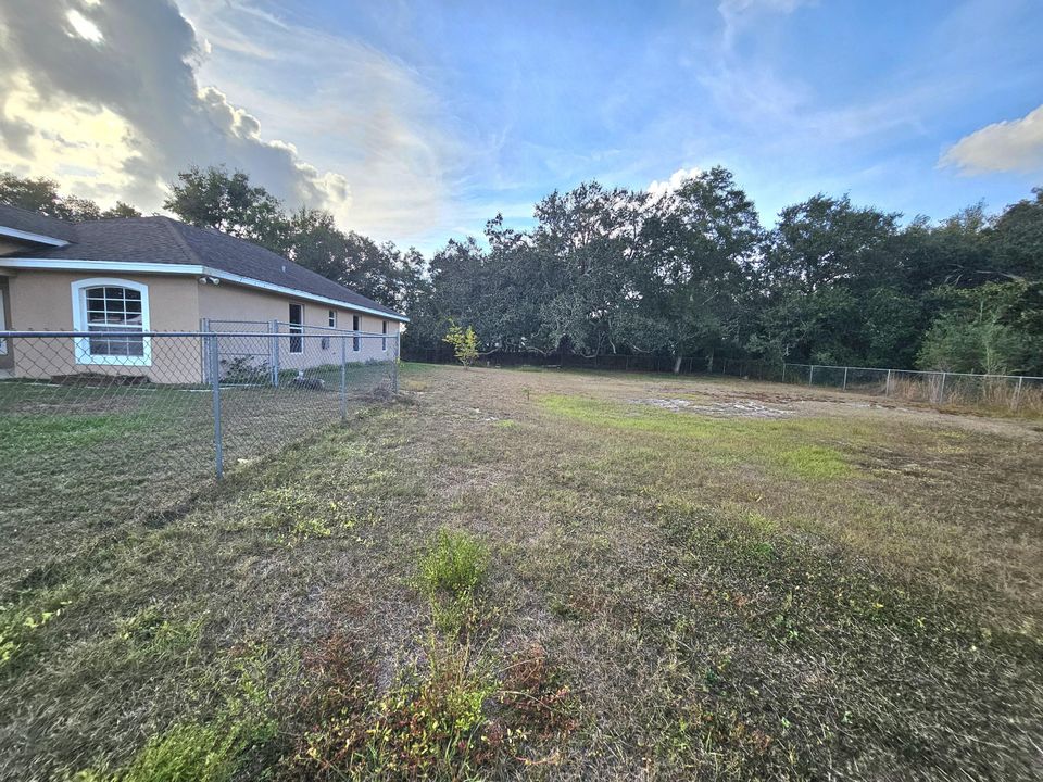 待售: $399,000 (4 贝兹, 2 浴室, 2101 平方英尺)