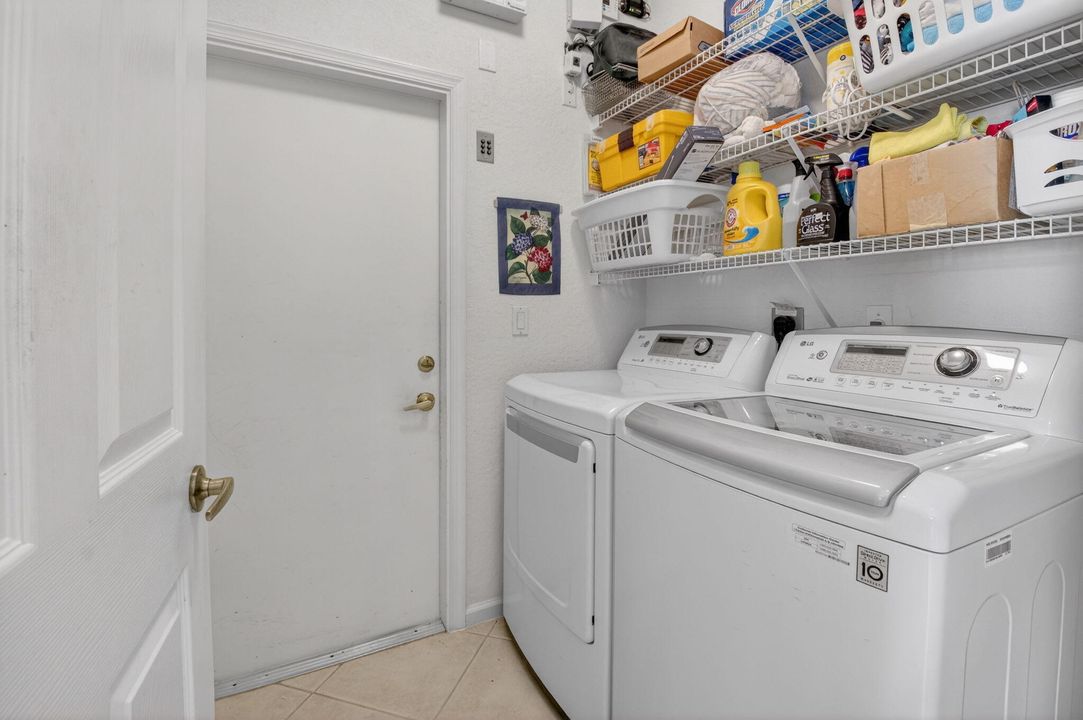 For Sale: $595,000 (3 beds, 2 baths, 2331 Square Feet)