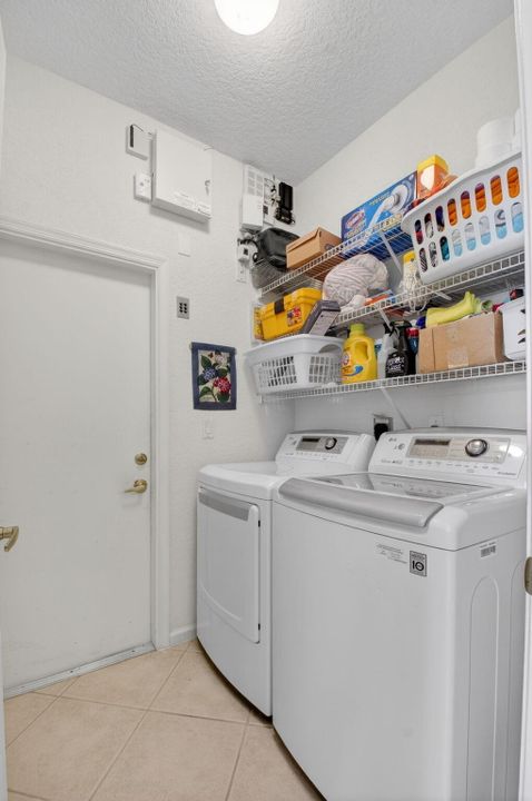 For Sale: $595,000 (3 beds, 2 baths, 2331 Square Feet)