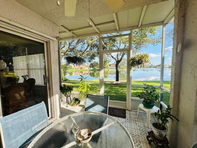 For Sale: $465,000 (3 beds, 2 baths, 1884 Square Feet)