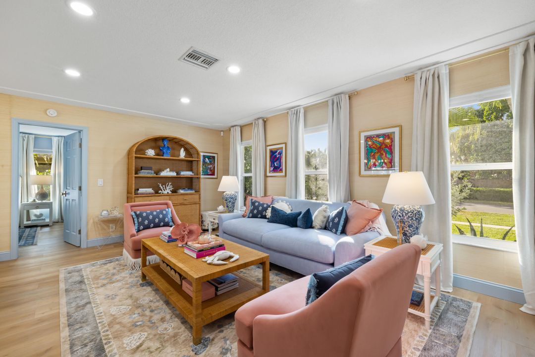 For Rent: $6,500 (3 beds, 2 baths, 1722 Square Feet)