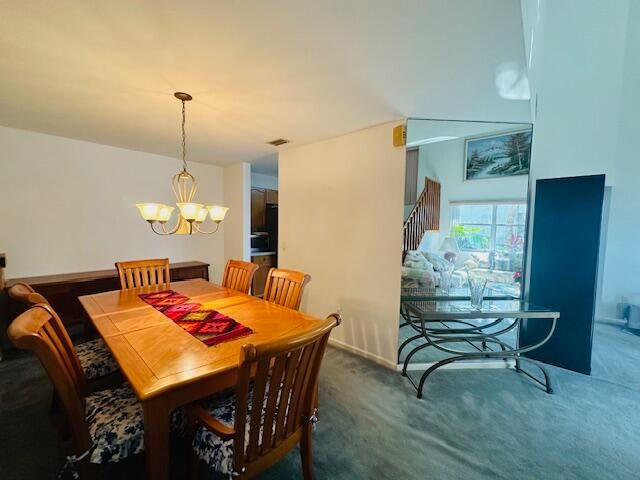 For Sale: $465,000 (3 beds, 2 baths, 1884 Square Feet)