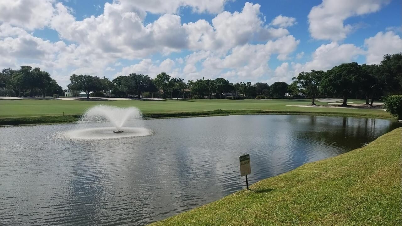 На продажу: $165,000 (2 спален, 2 ванн, 1437 Квадратных фут)