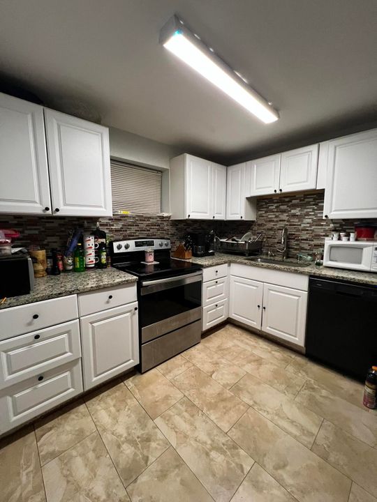 For Sale: $445,000 (3 beds, 1 baths, 1428 Square Feet)