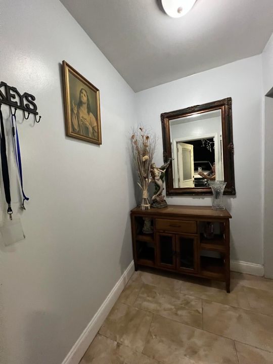 For Sale: $445,000 (3 beds, 1 baths, 1428 Square Feet)