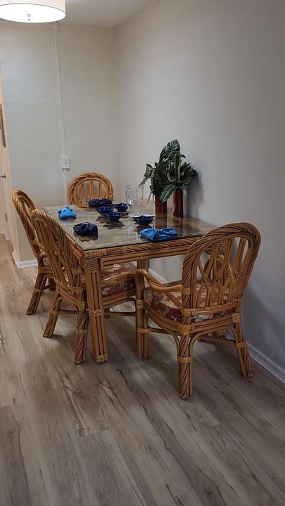 For Rent: $1,600 (1 beds, 1 baths, 600 Square Feet)