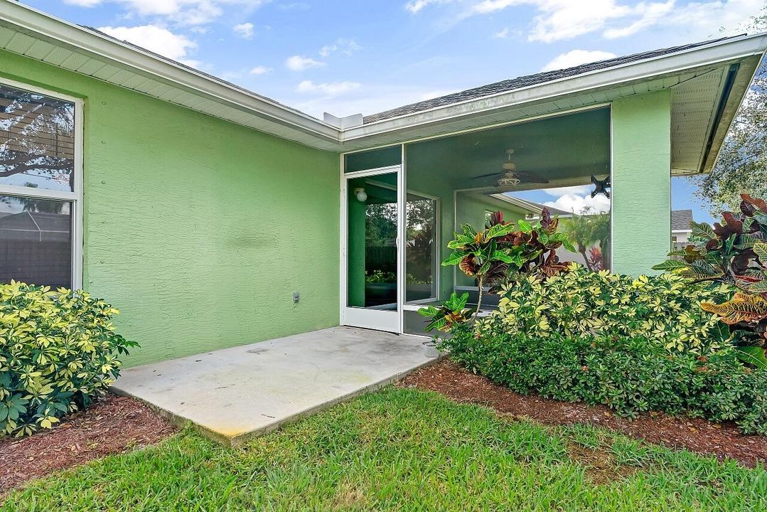 На продажу: $379,900 (3 спален, 2 ванн, 1376 Квадратных фут)