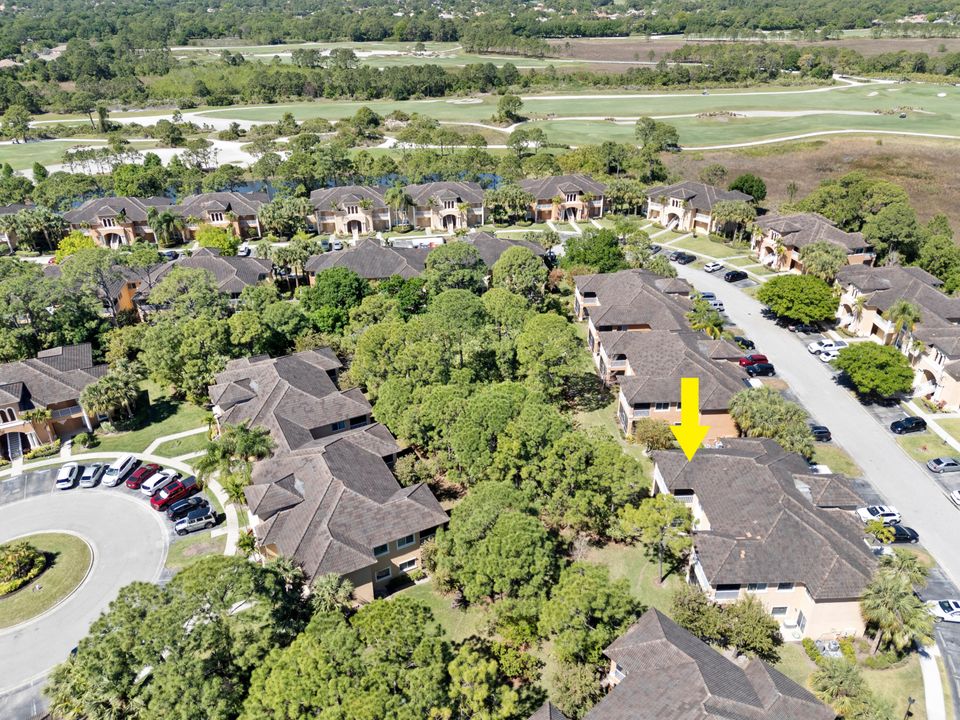 На продажу: $239,000 (2 спален, 2 ванн, 1312 Квадратных фут)