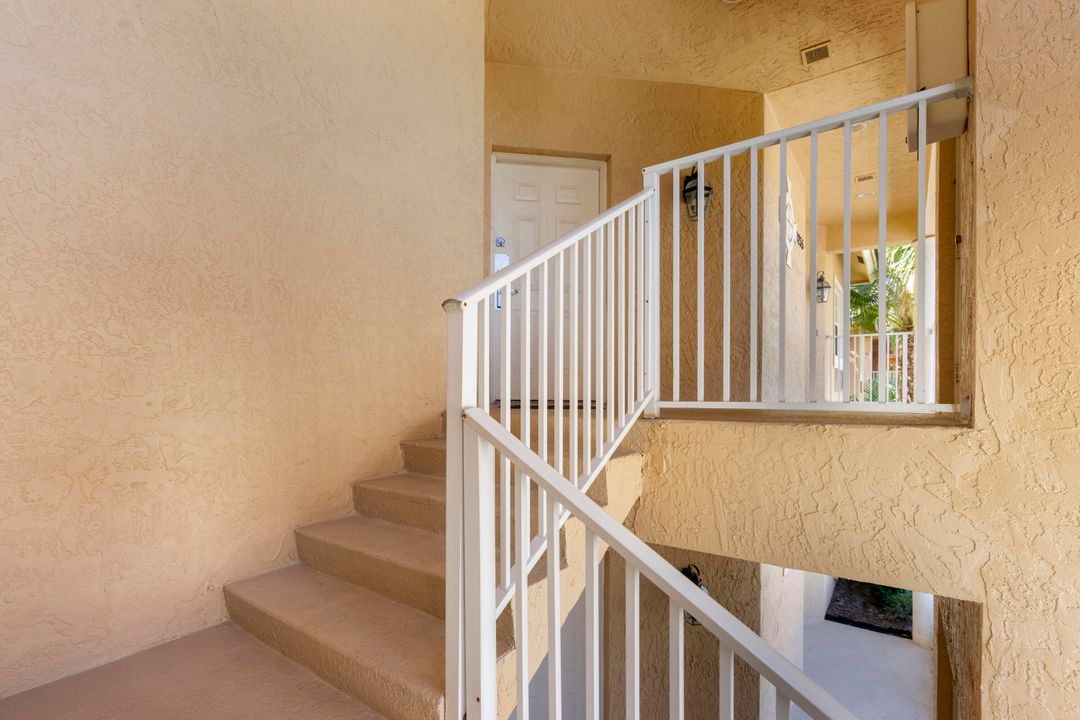 На продажу: $239,000 (2 спален, 2 ванн, 1312 Квадратных фут)