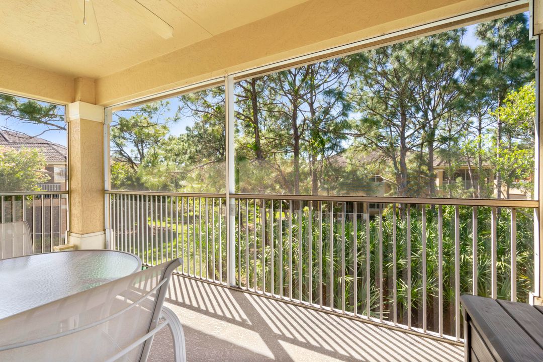 На продажу: $239,000 (2 спален, 2 ванн, 1312 Квадратных фут)