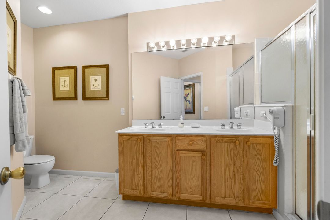 На продажу: $239,000 (2 спален, 2 ванн, 1312 Квадратных фут)