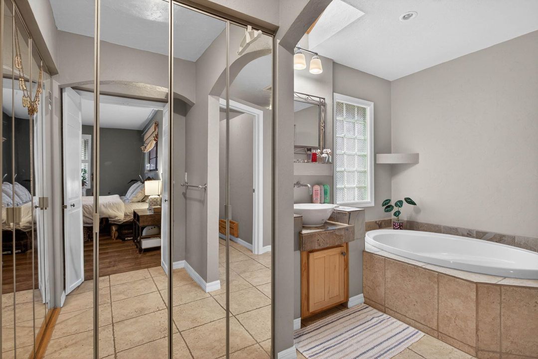 На продажу: $650,000 (3 спален, 2 ванн, 1912 Квадратных фут)