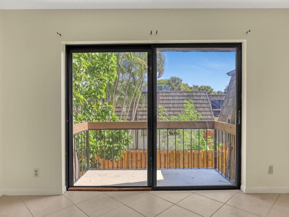 For Rent: $2,250 (2 beds, 2 baths, 1468 Square Feet)