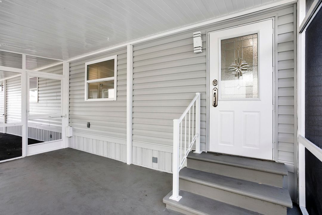 For Sale: $169,500 (2 beds, 1 baths, 720 Square Feet)