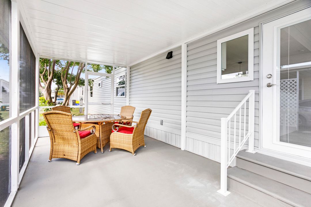 For Sale: $169,500 (2 beds, 1 baths, 720 Square Feet)