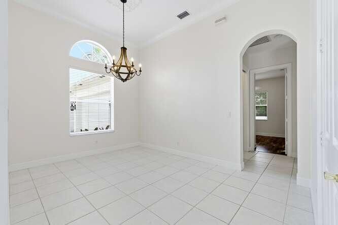 На продажу: $879,000 (4 спален, 3 ванн, 2545 Квадратных фут)