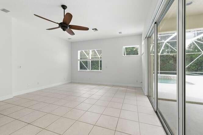 На продажу: $879,000 (4 спален, 3 ванн, 2545 Квадратных фут)