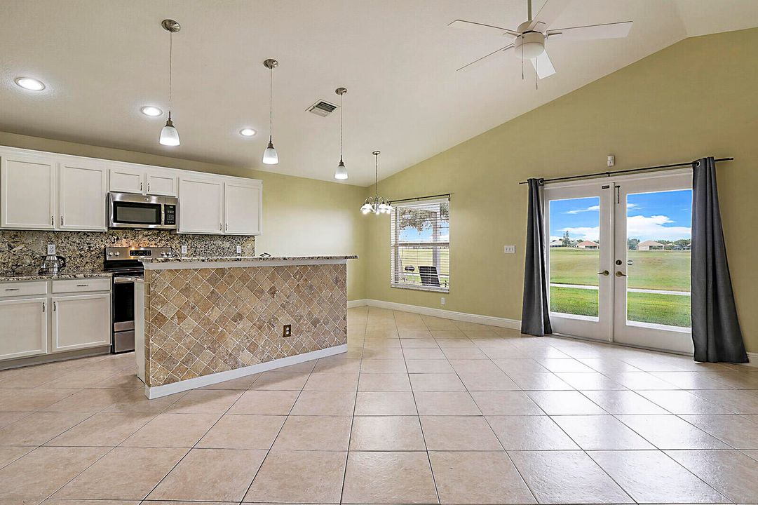 For Rent: $2,200 (3 beds, 2 baths, 1920 Square Feet)