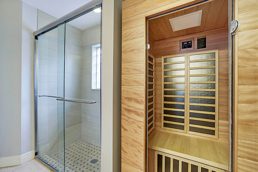 For Rent: $2,200 (3 beds, 2 baths, 1920 Square Feet)