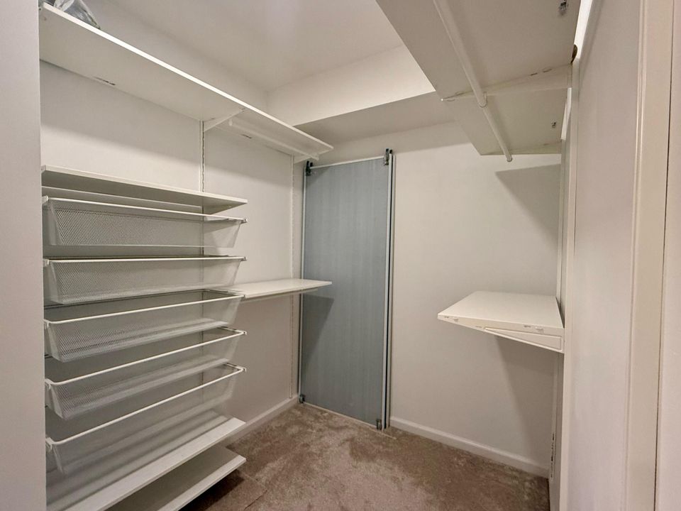 For Sale: $450,000 (2 beds, 2 baths, 1479 Square Feet)