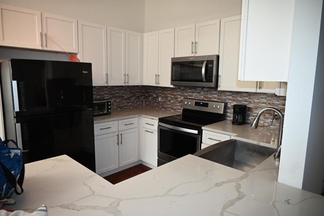 For Sale: $675,000 (3 beds, 2 baths, 1854 Square Feet)