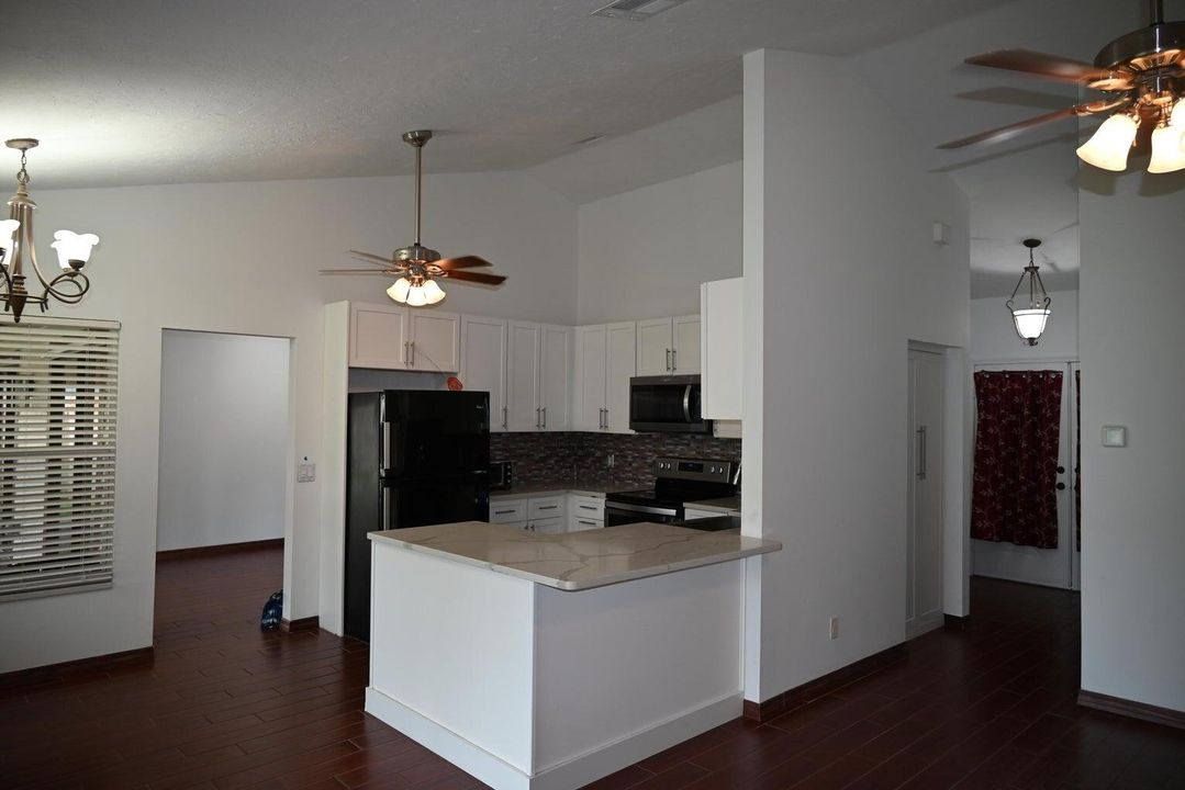 For Sale: $675,000 (3 beds, 2 baths, 1854 Square Feet)