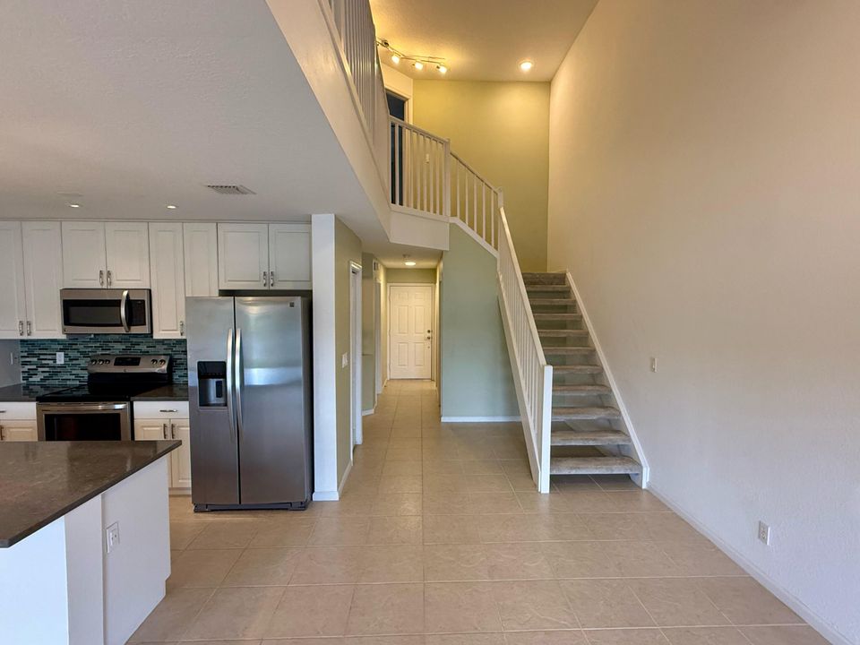 For Sale: $450,000 (2 beds, 2 baths, 1479 Square Feet)