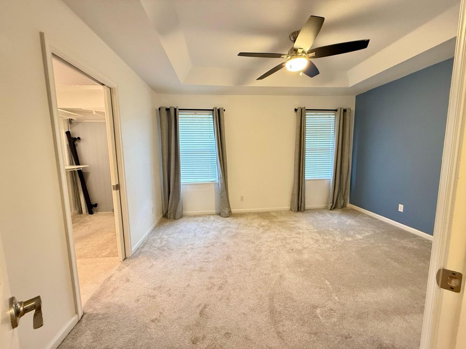 For Sale: $450,000 (2 beds, 2 baths, 1479 Square Feet)