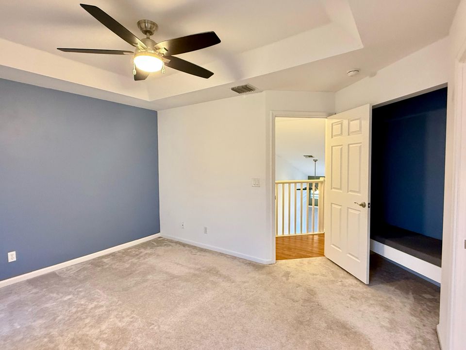 For Sale: $450,000 (2 beds, 2 baths, 1479 Square Feet)