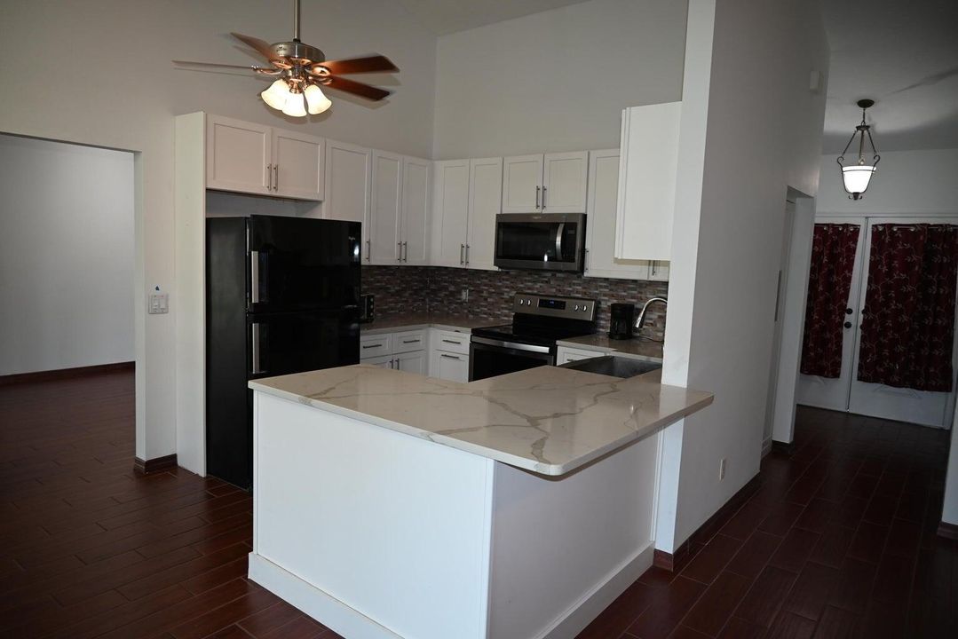 For Sale: $675,000 (3 beds, 2 baths, 1854 Square Feet)