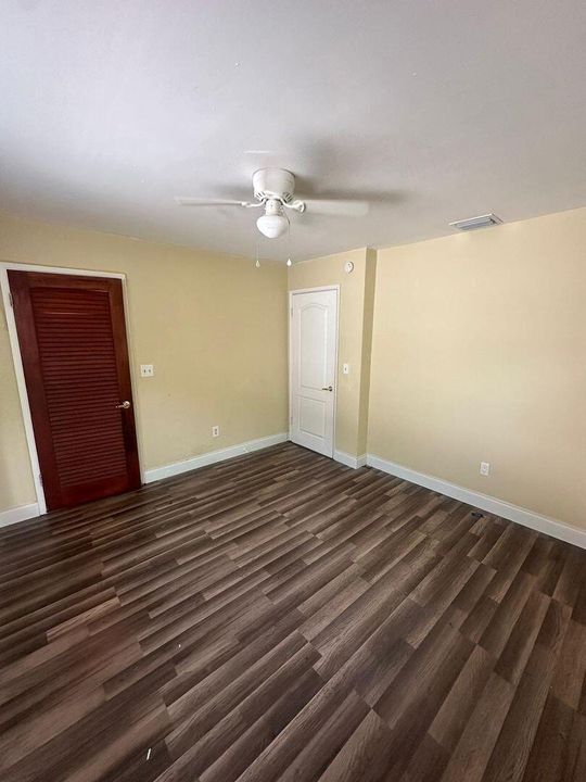 For Rent: $3,350 (3 beds, 2 baths, 1144 Square Feet)