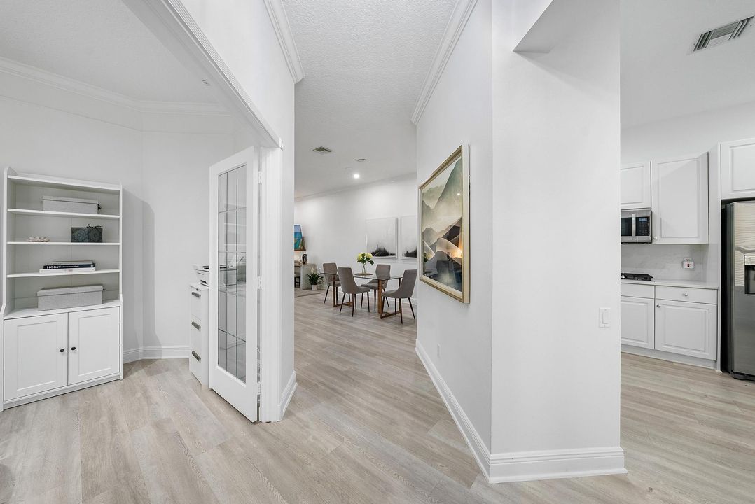 For Sale: $789,000 (3 beds, 2 baths, 2200 Square Feet)