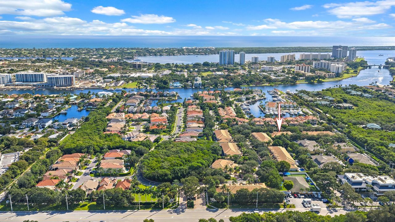 For Sale: $789,000 (3 beds, 2 baths, 2200 Square Feet)