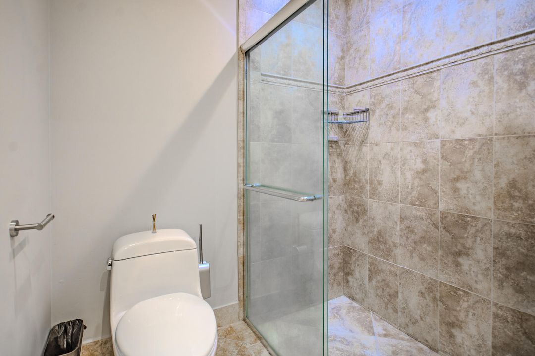 For Sale: $450,000 (2 beds, 2 baths, 1054 Square Feet)