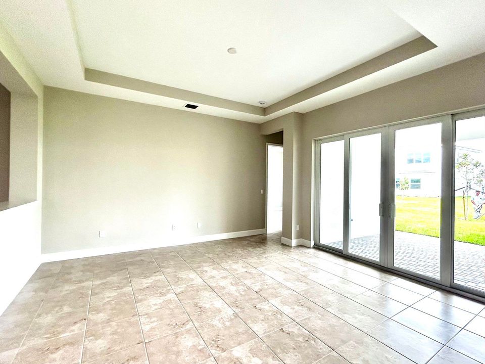 For Rent: $3,400 (3 beds, 3 baths, 2042 Square Feet)